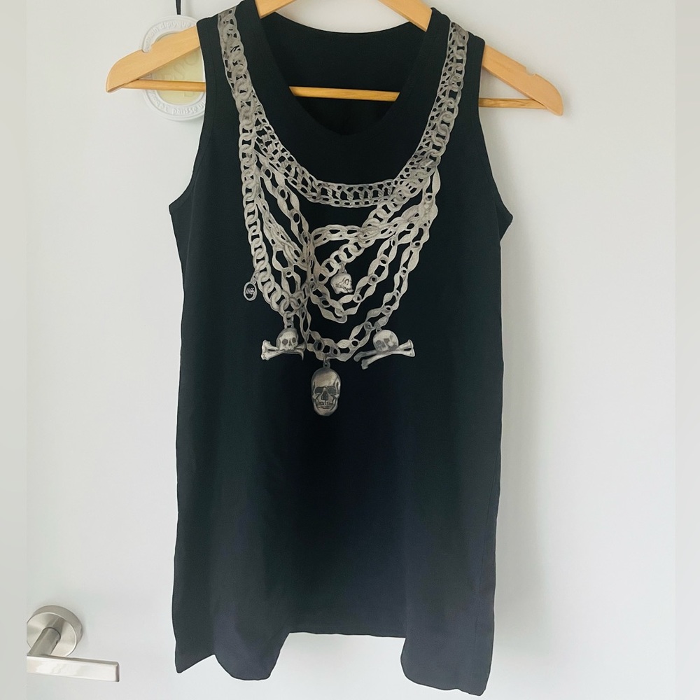 Long tank top
